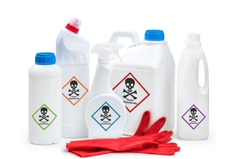 Productos que Nunca Debes Mezclar al Limpiar tu Hogar